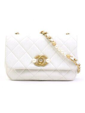 Chanel Shoulder Bag Cream